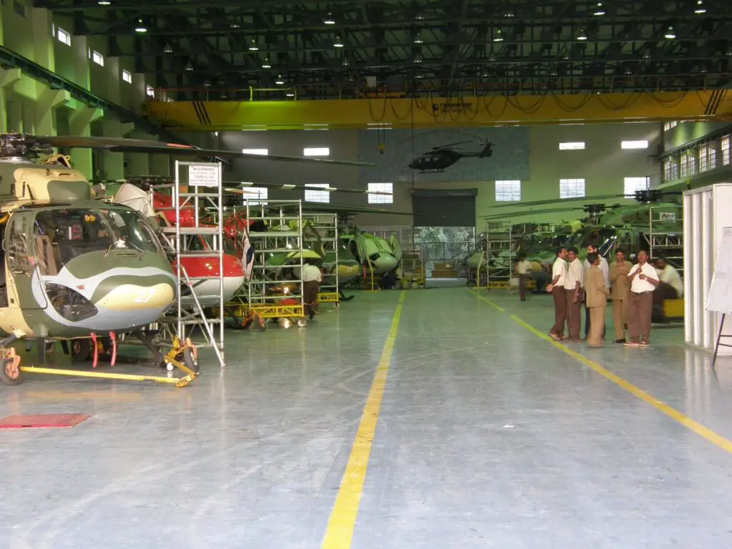 File:HAL Dhruv production line.JPG - Image of Music Production, Production
