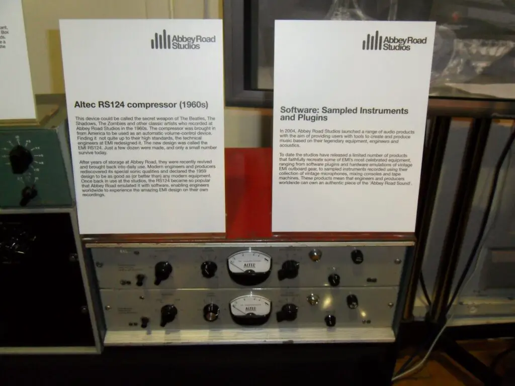 File:Altec RS124 compressor (1960s), Abbey Road Studios.jpg - Image of Music production equipment, A